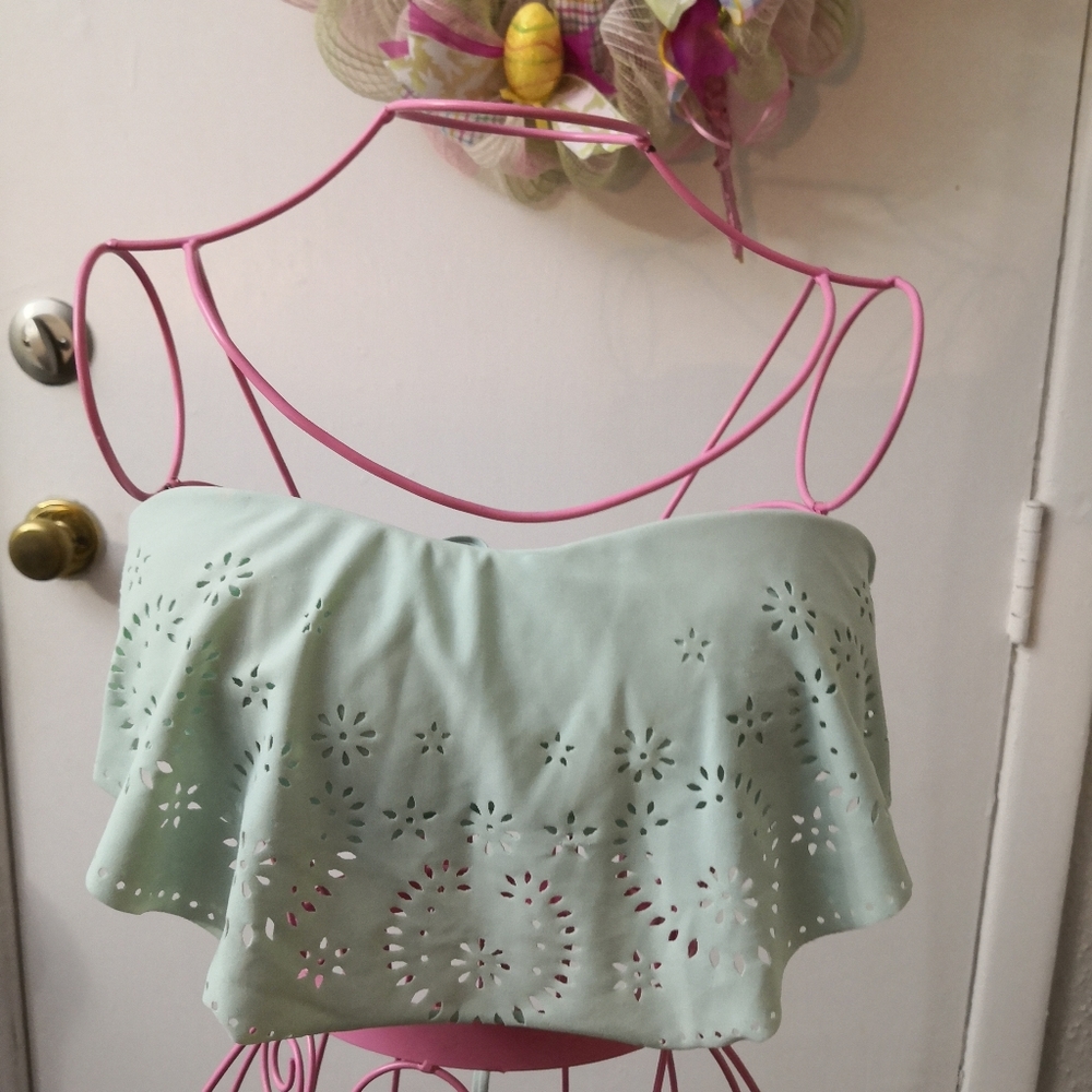 Xhilaration Mint Green Cut Out Strapless Bikini Top XS Pastel Summer Coquette